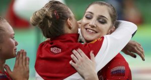 Российские гимнасты победили китайского дракона